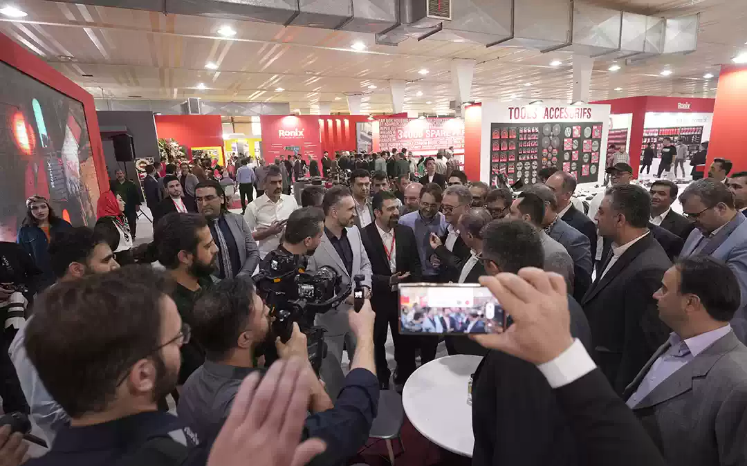 حضور جناب اقای رامخور و سایر مدیران رونیکس در نمایشگاه بین المللی ابزار و یراق آلات تبریز